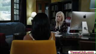 Avi প্রেম শুধু ঘড়ি Kenzie টেলর ভোগ চাটা তার ভগ