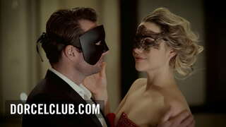 Intens sex under en swinger party